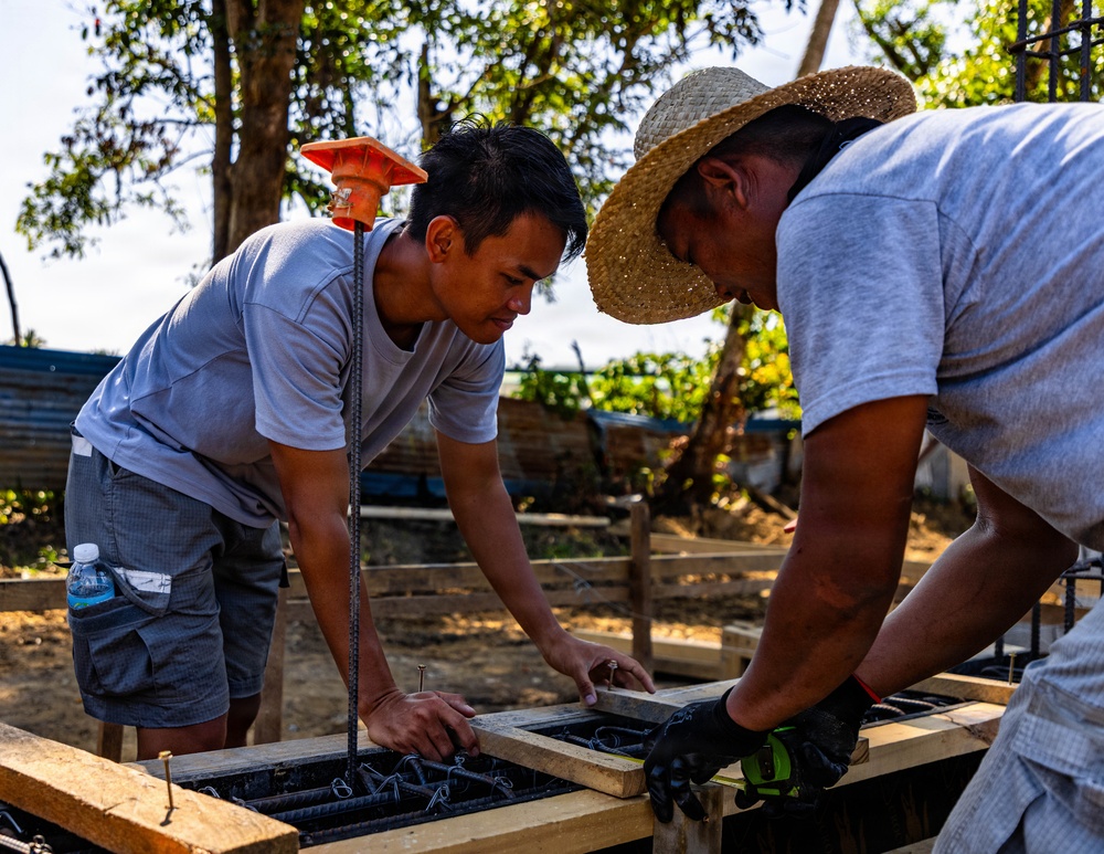 U.S. and Philippine Forces Build School During Exercise Balikatan 2026