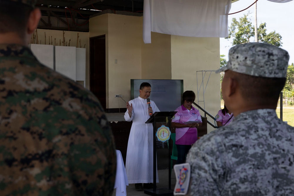 Balikatan 2026: Tinib-Calangcusan Elementary School hosts a Bundle of Joy ceremony
