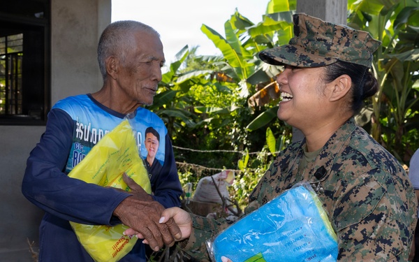 Balikatan 2026: U.S. service members hand out mosquito nets as part of a cooperative health engagement in Casiguran