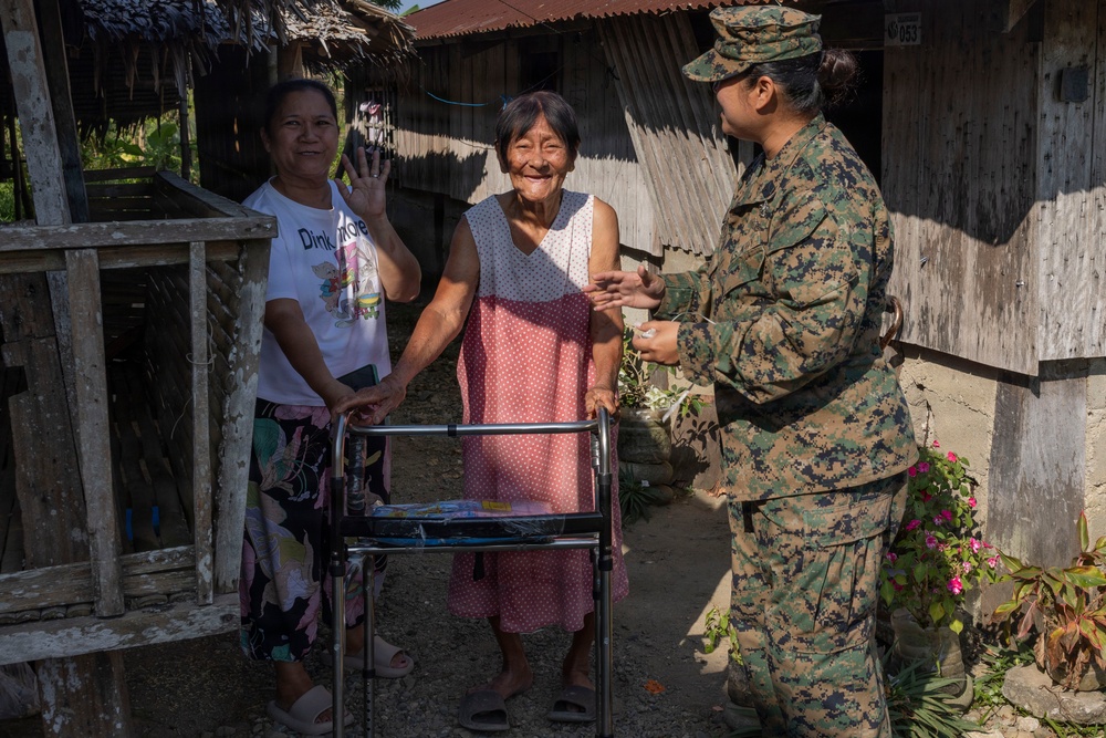 Balikatan 2026: U.S. service members hand out mosquito nets as part of a cooperative health engagement in Casiguran