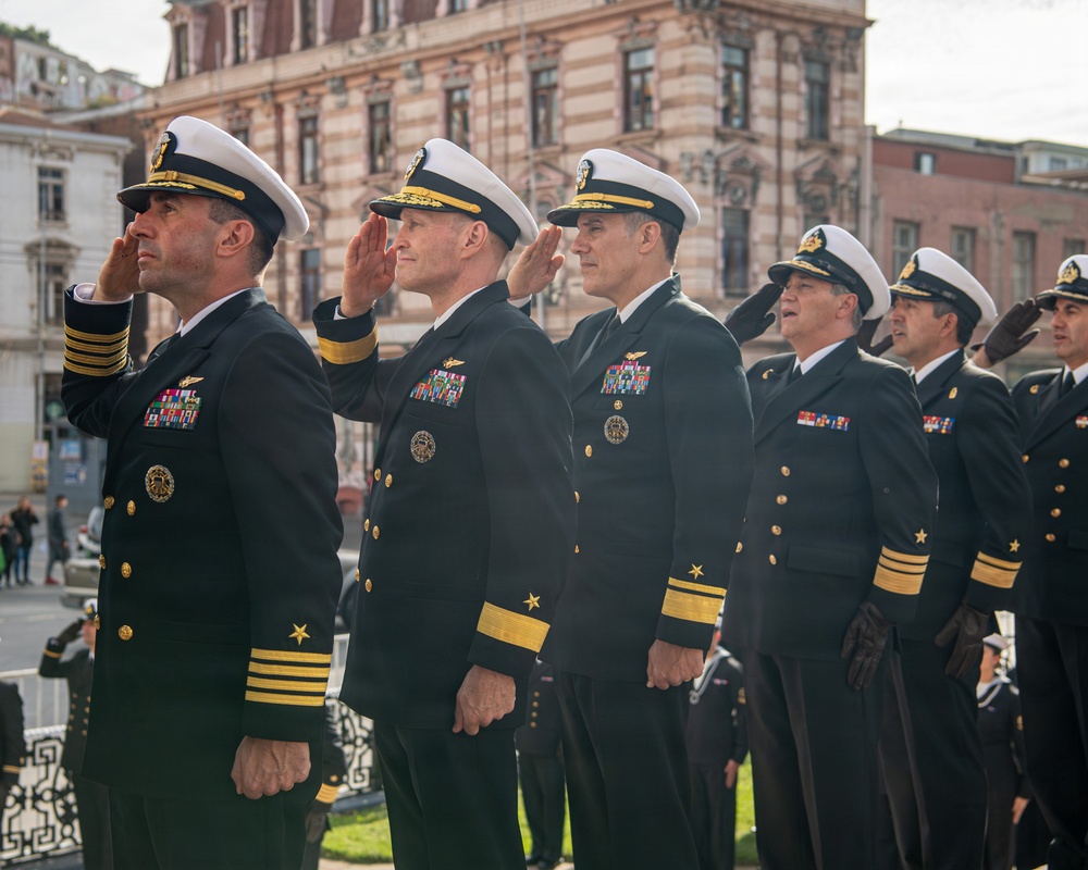 Monumento a Los Héroes de Iquique Wreath-Laying Ceremony