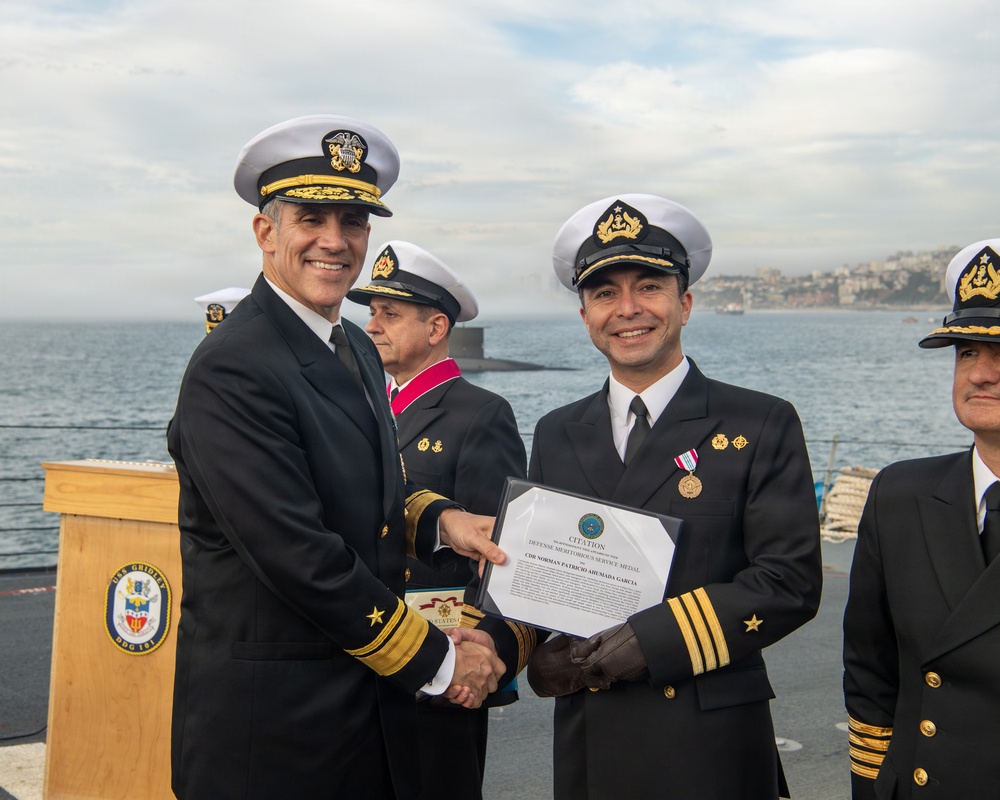 4th Fleet Presents Chilean Military Awards