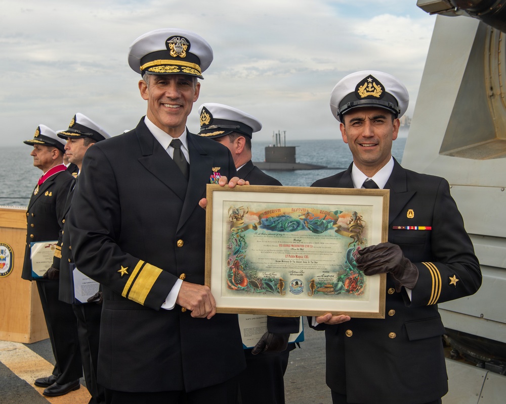 4th Fleet Presents Chilean Military Awards