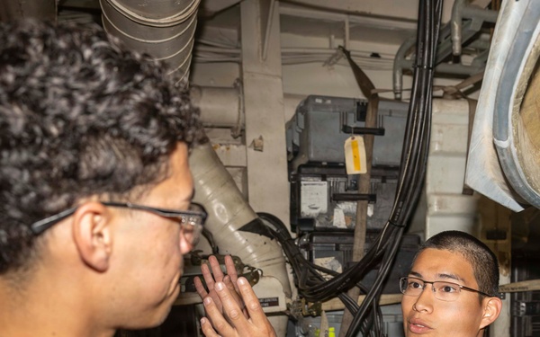 Airmen hold Aviation training aboard USS Bulkeley (DDG 84), April 11, 2026