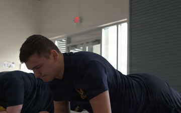 Navy Reserve Center Miami Conducts Physical Fitness Assessment