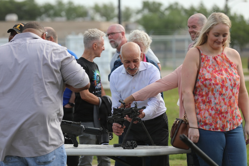 1-149th Attack Battalion Hosts a ESGR Boss Lift