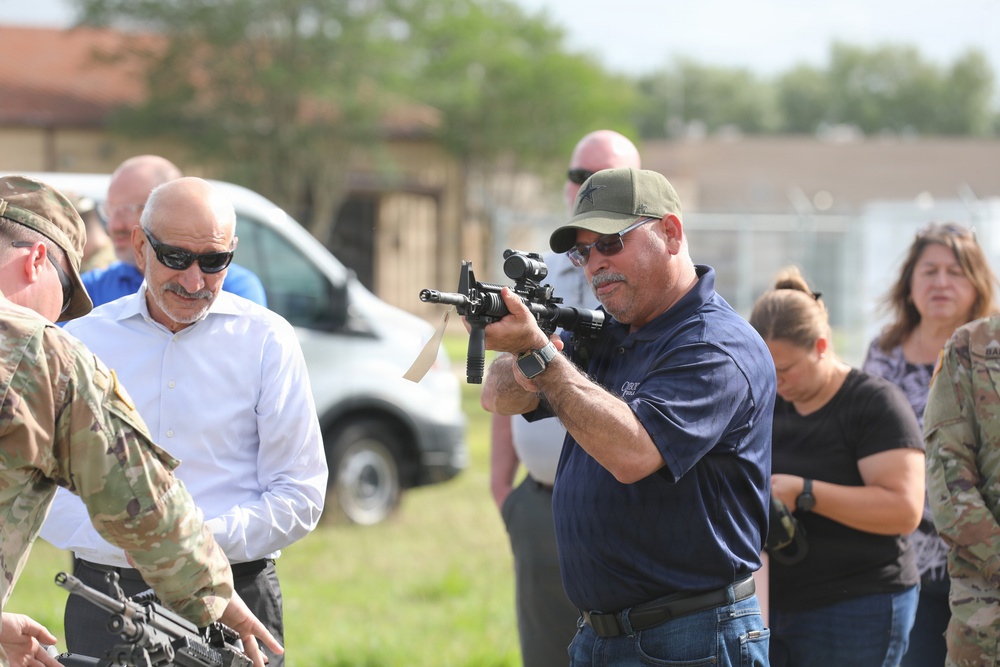1-149th Attack Battalion Hosts a ESGR Boss Lift