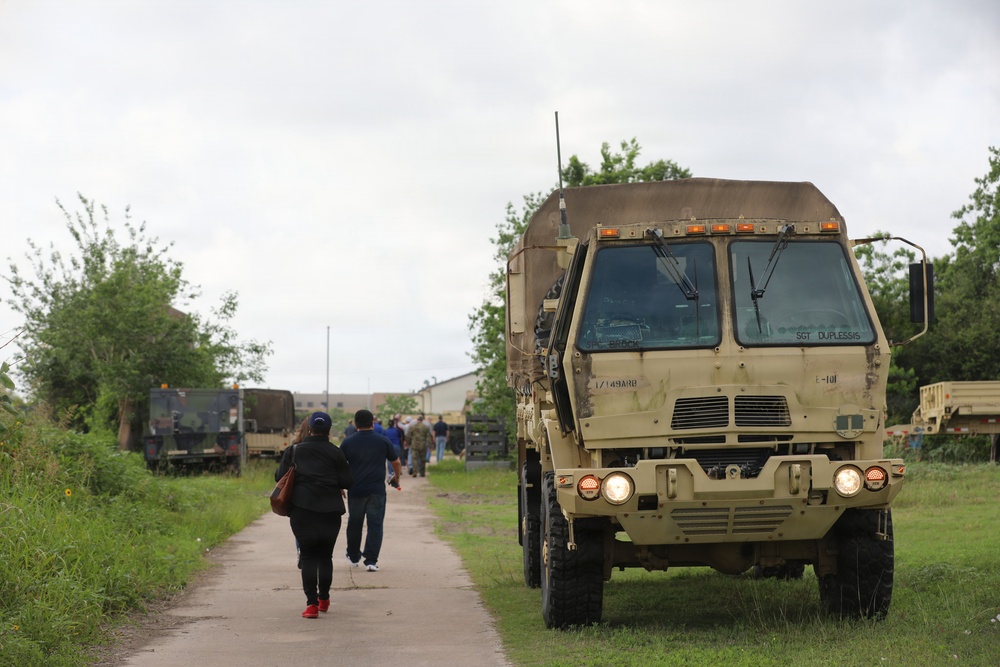 1-149th Attack Battalion Hosts a ESGR Boss Lift