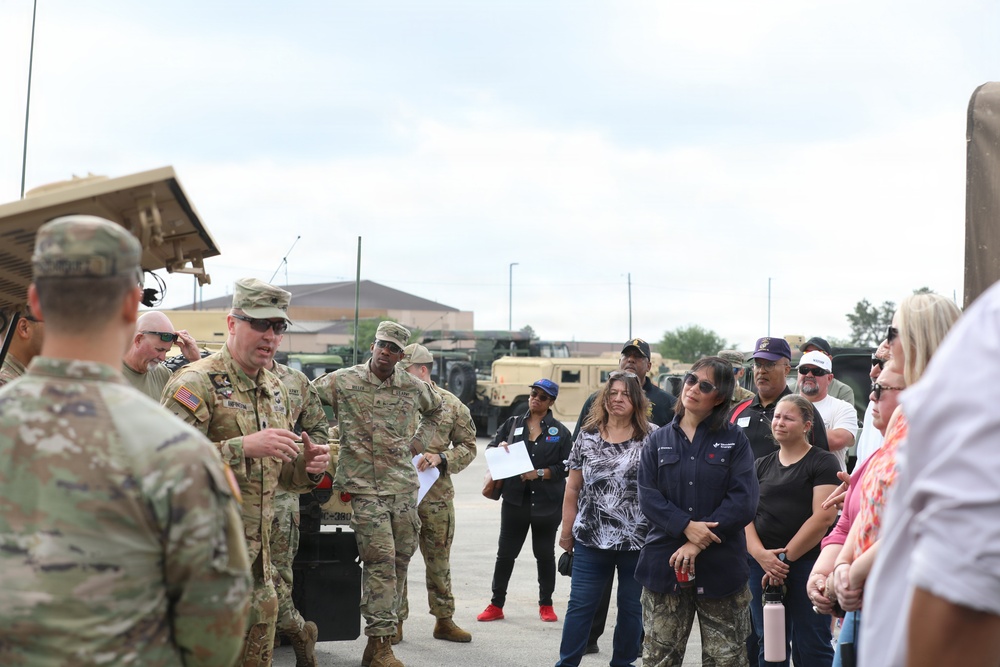1-149th Attack Battalion Hosts a ESGR Boss Lift