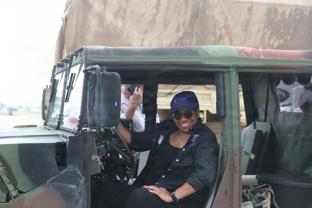 1-149th Attack Battalion Hosts a ESGR Boss Lift