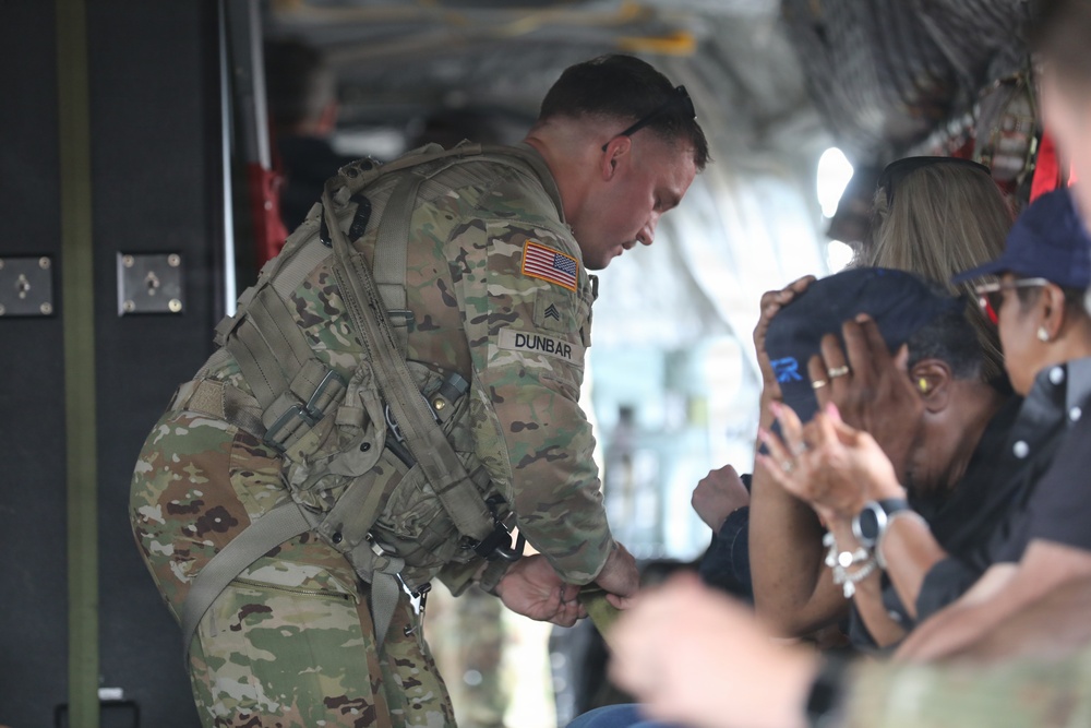 1-149th Attack Battalion Hosts a ESGR Boss Lift