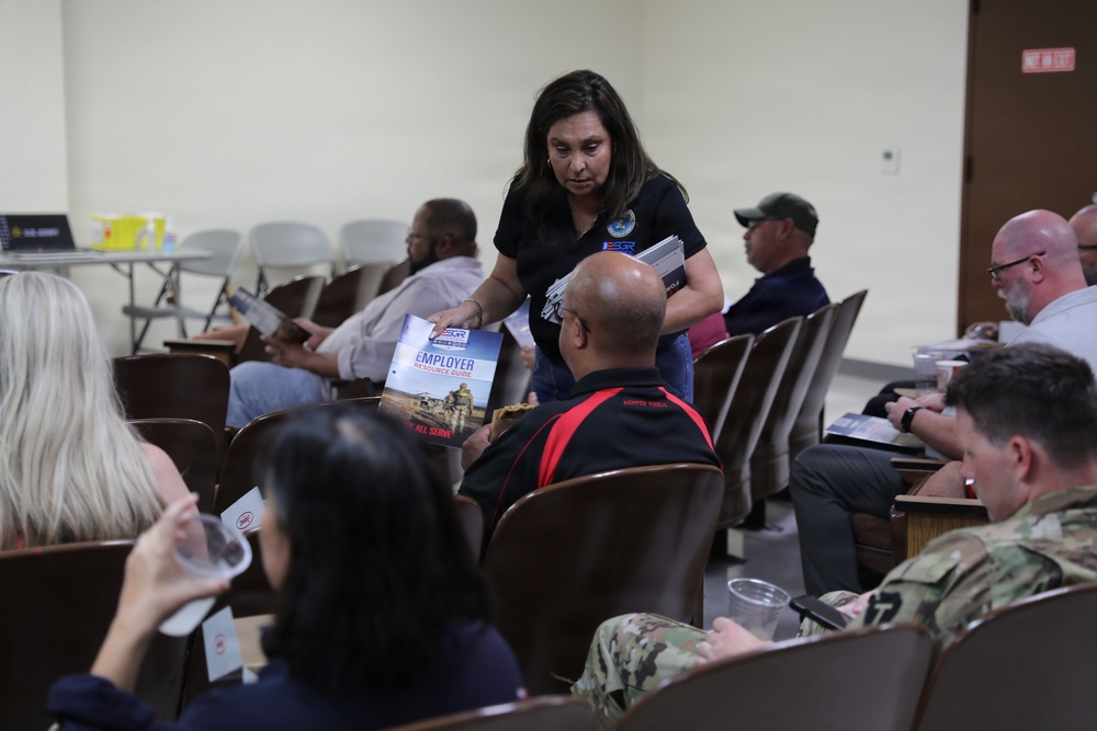 1-149th Attack Battalion Hosts a ESGR Boss Lift