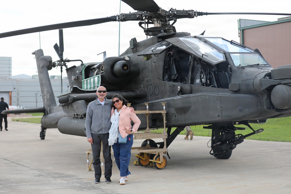 1-149th Attack Battalion Hosts a ESGR Boss Lift