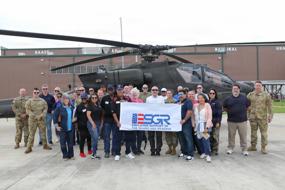 1-149th Attack Battalion Hosts a ESGR Boss Lift