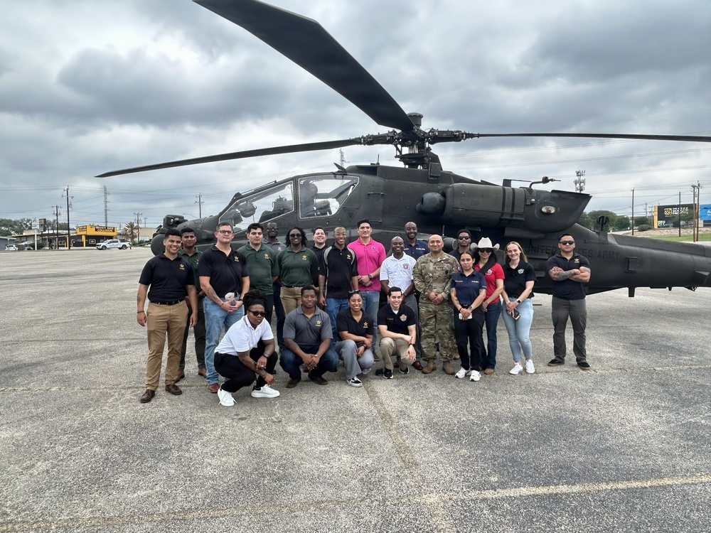 36th Combat Aviation Brigade Participates in Fiesta San Antonio