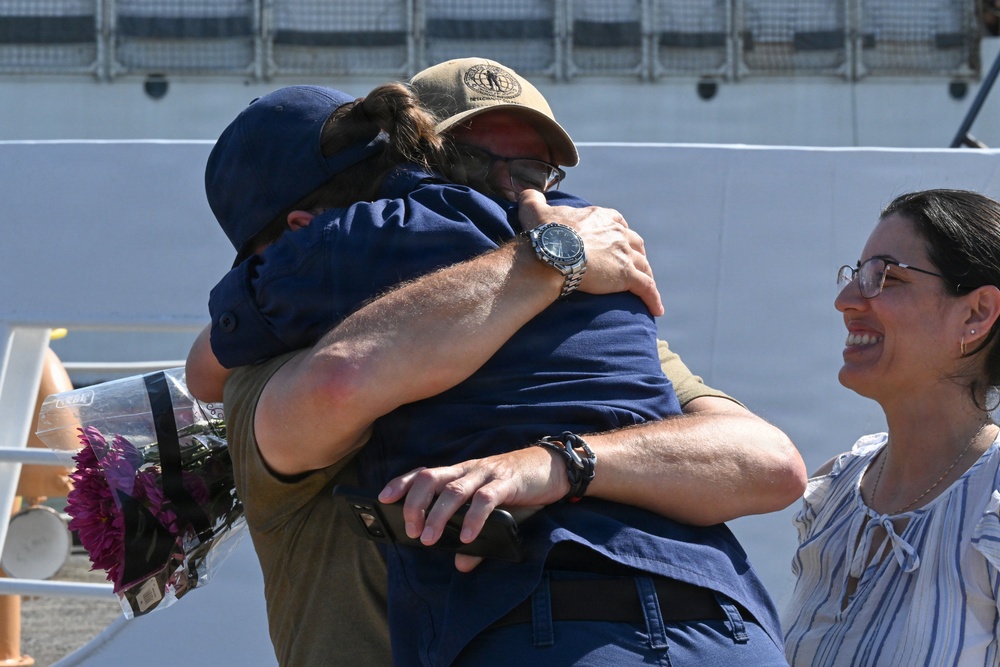 Coast Guard Cutter Tampa returns home following 74-day counter-drug patrol in Eastern Pacific