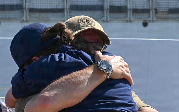 Coast Guard Cutter Tampa returns home following 74-day counter-drug patrol in Eastern Pacific