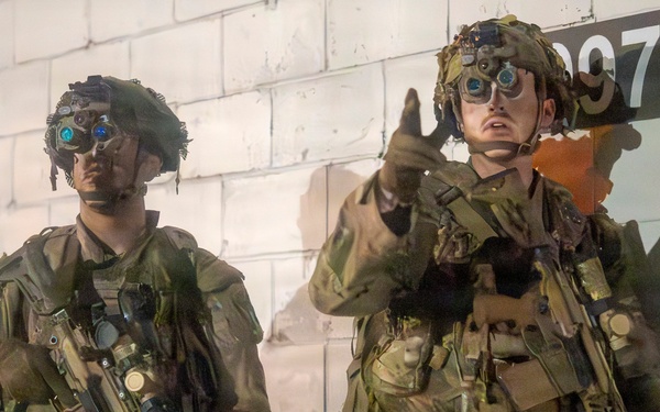 101st Rakkasans Conduct Night MOUT Assault at JRTC