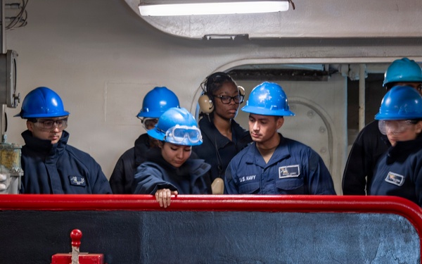 Nimitz Departs Chile