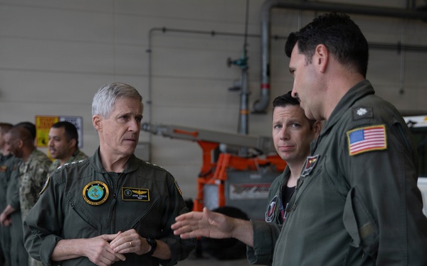 Adm. Steve Koehler visits MCAS Iwakuni