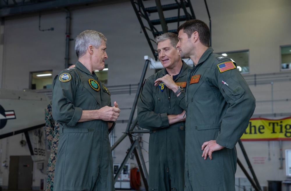 Adm. Steve Koehler visits MCAS Iwakuni