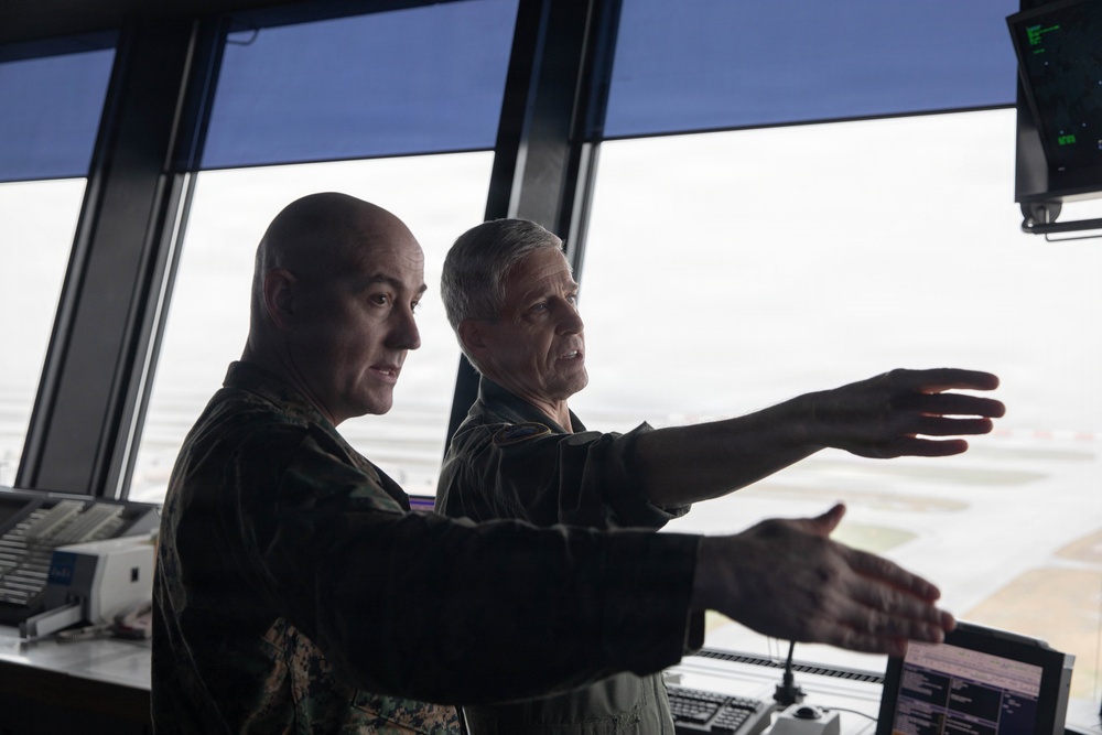Adm. Steve Koehler visits MCAS Iwakuni