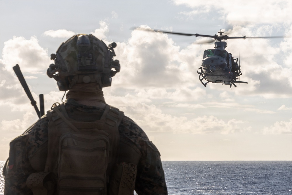 22nd MEU(SOC) | Marines and U.S. Coast Guard Fast Rope Aboard USS Fort Lauderdale