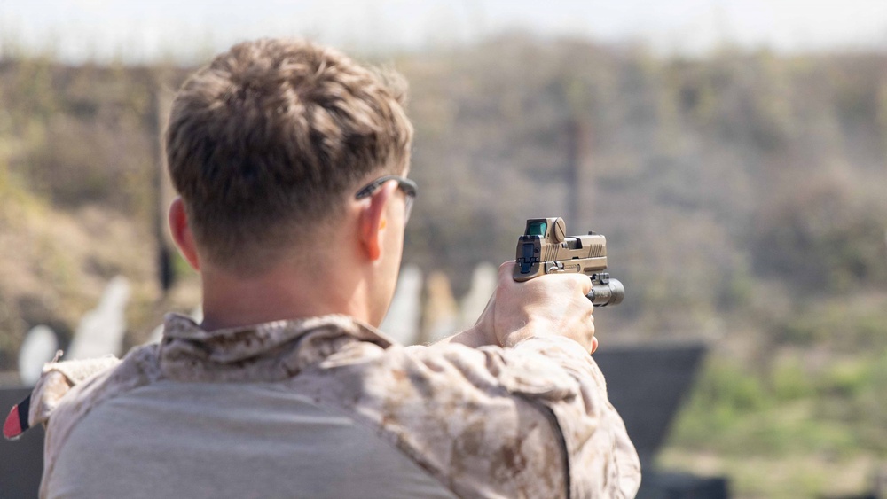 24th MEU MRF conduct Rifle and Pistol Drills