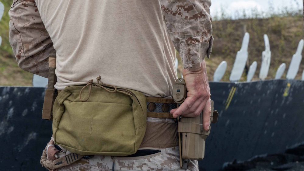 24th MEU MRF conduct Rifle and Pistol Drills