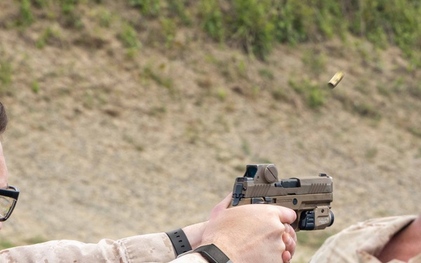24th MEU MRF conduct Rifle Pistol Drills