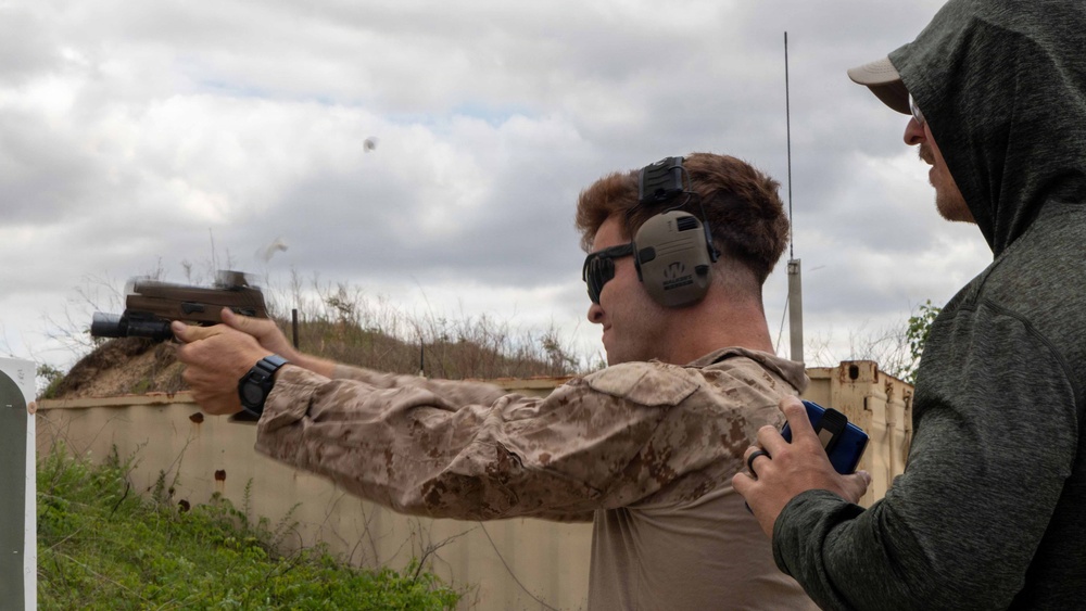 24th MEU MRF conduct Rifle and Pistol Drills