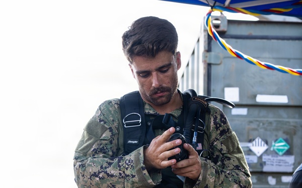 CTG 73.6/MDSU 1-3 Support DPAA Recovery Efforts in Subic Bay, April 13, 2026