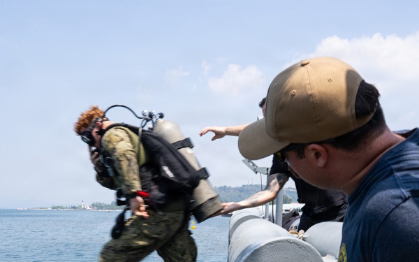 CTG 73.6/MDSU 1-3 Support DPAA Recovery Efforts in Subic Bay, April 13, 2026