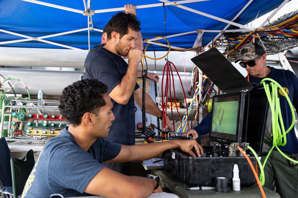 CTG 73.6/MDSU 1-3 Support DPAA recovery Efforts in Subic Bay, April 14, 2026