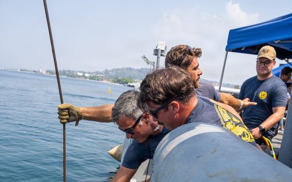 CTG 73.6/MDSU 1-3 Support DPAA recovery Efforts in Subic Bay, April 14, 2026