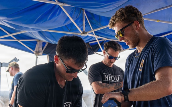 CTG 73.6/MDSU 1-3 Support DPAA recovery Efforts in Subic Bay, April 14, 2026