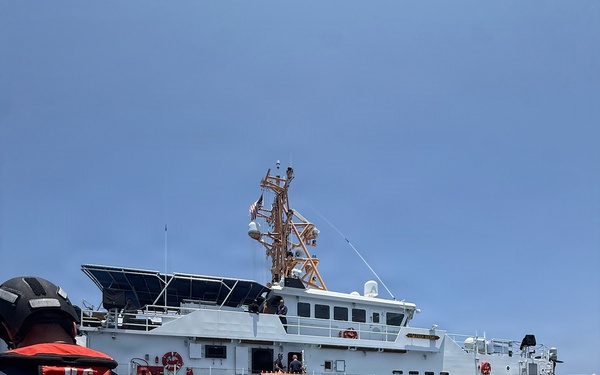 U.S. Coast Guard crews deliver supplies in CNMI following Super Typhoon Sinlaku