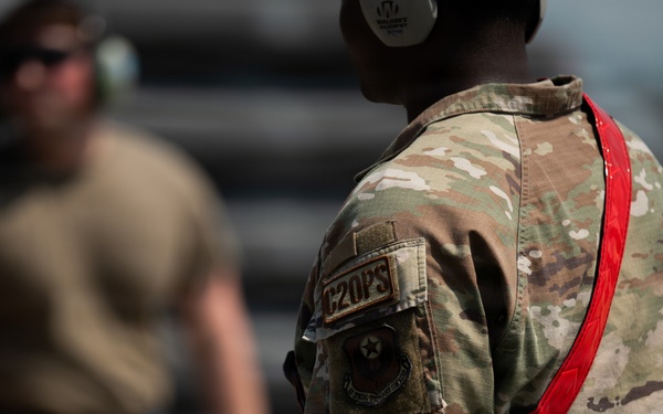 FF 26-1: 31 AEW Airman marshals 35 FS aircraft