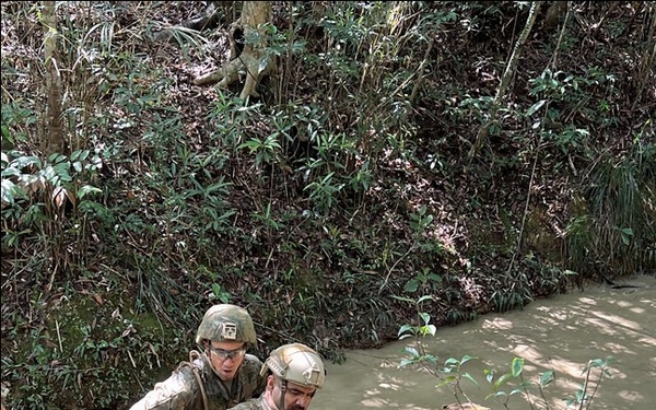 U.S. Marines with Headquarters Battalion Conduct Casualty Evacuation Training