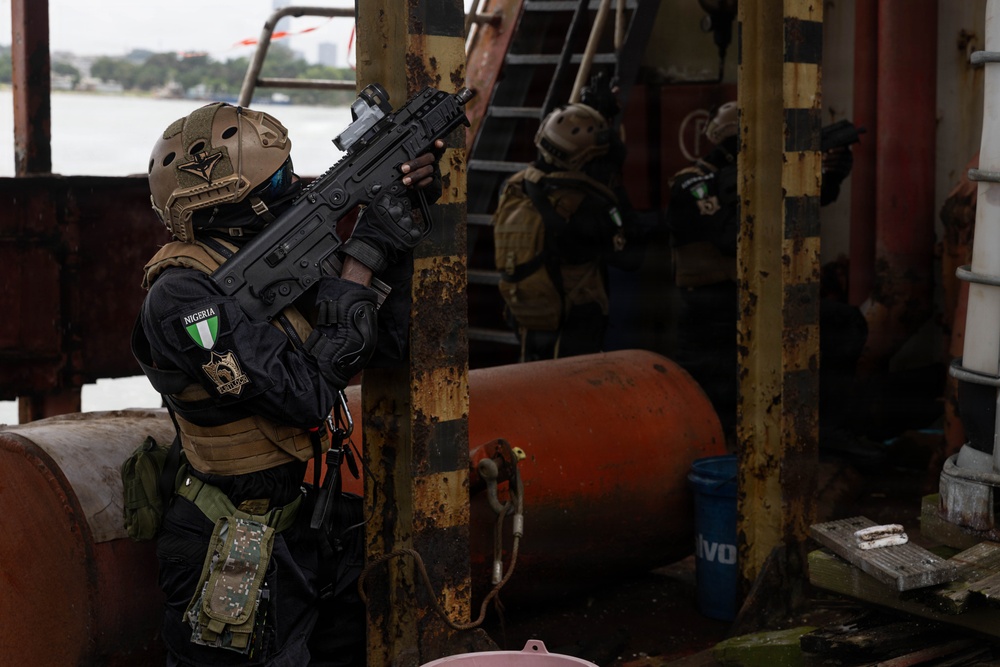 Multinational forces conduct maritime combat training