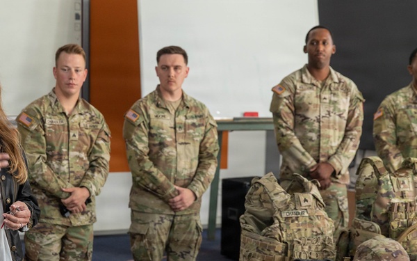 V Corp Soldiers participate in cultural exchange, educate students of Klasy Mundurowe in Poznan, Poland