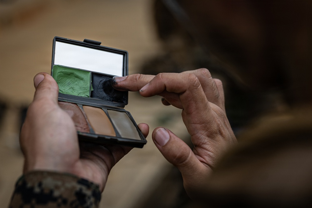 COMMSTRAT Marines conduct a field training exercise at Camp Hansen