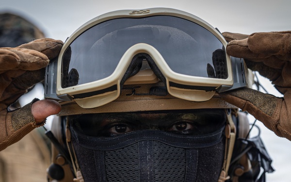 COMMSTRAT Marines conduct a field training exercise at Camp Hansen