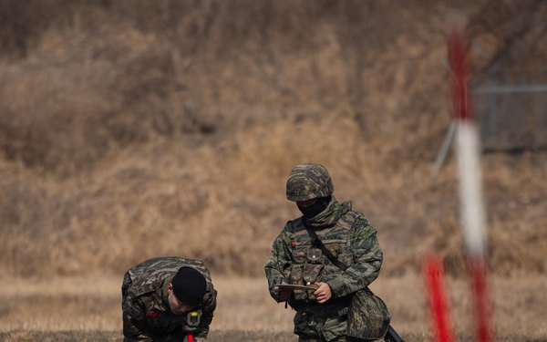 U.S. Marines with 12th LCT Execute Bilateral Live-Fire Range: Day 1