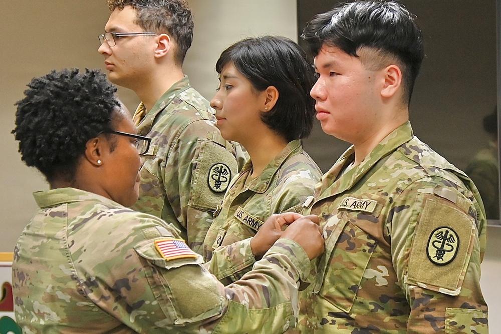 BJACH honors laboratory graduates, Soldier promotions