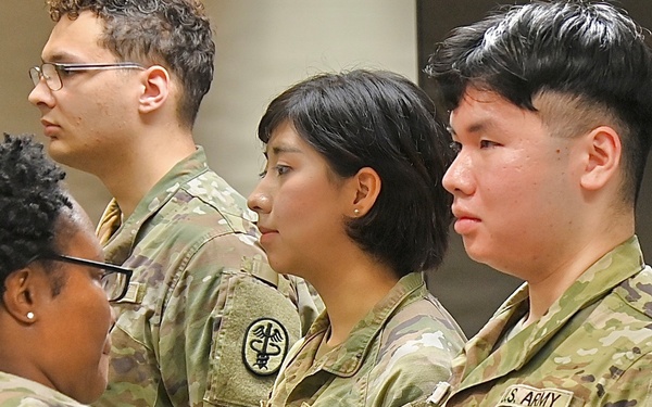 BJACH honors laboratory graduates, Soldier promotions