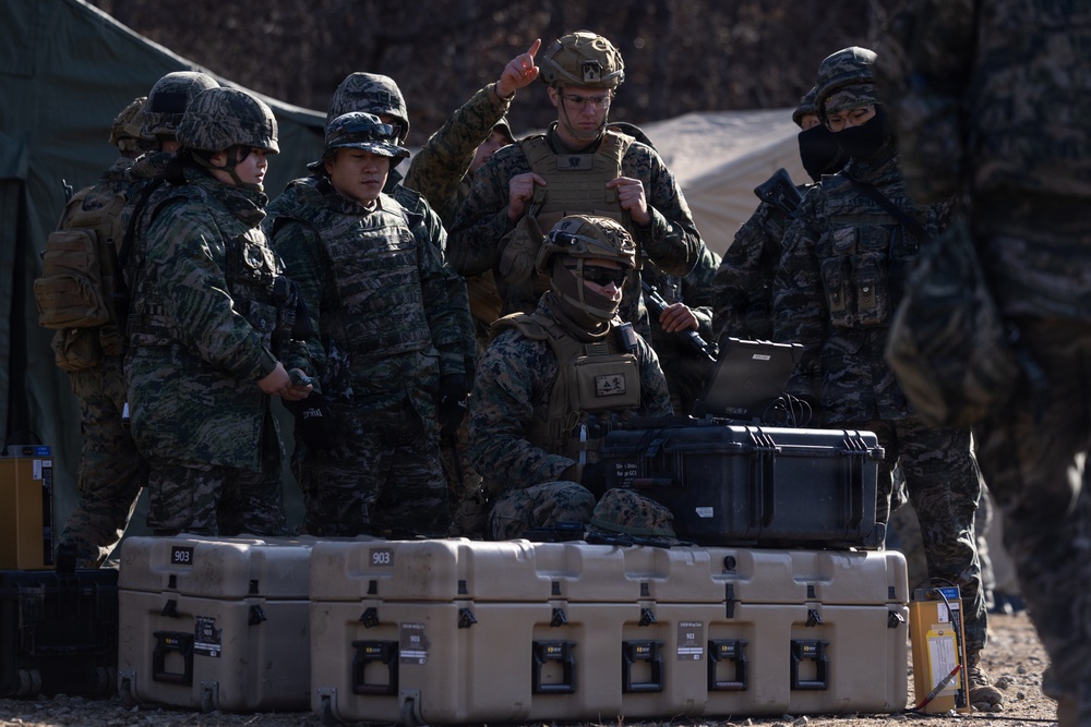 U.S. Marines with 12th LCT Execute Bilateral Live-Fire Range: Day 3