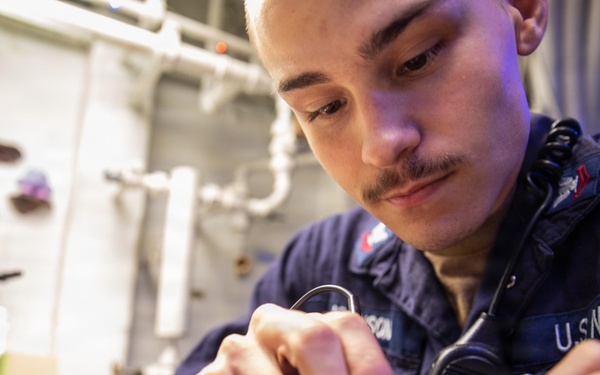 USS Mitscher (DDG 57) conducts underway operations