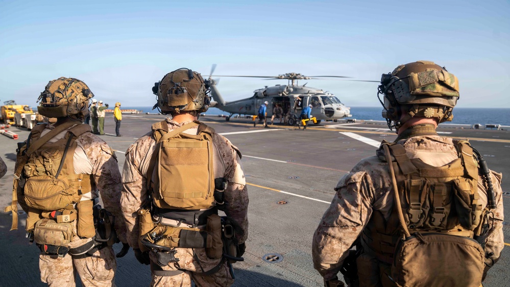 USS Tripoli Conducts Live-Hoist Training