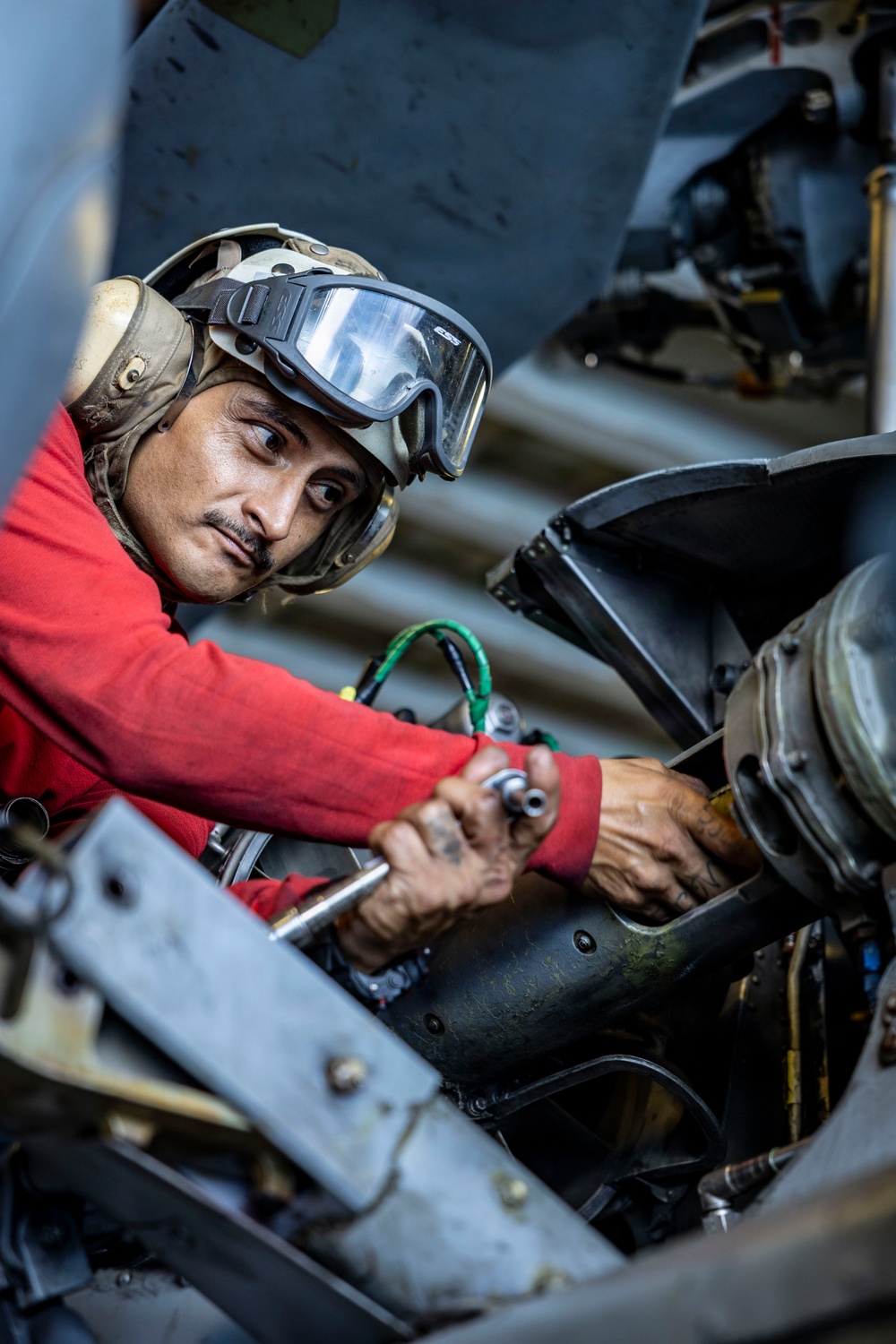 USS Iwo Jima Sailors Conduct MH-60S Seahawk Maintenance